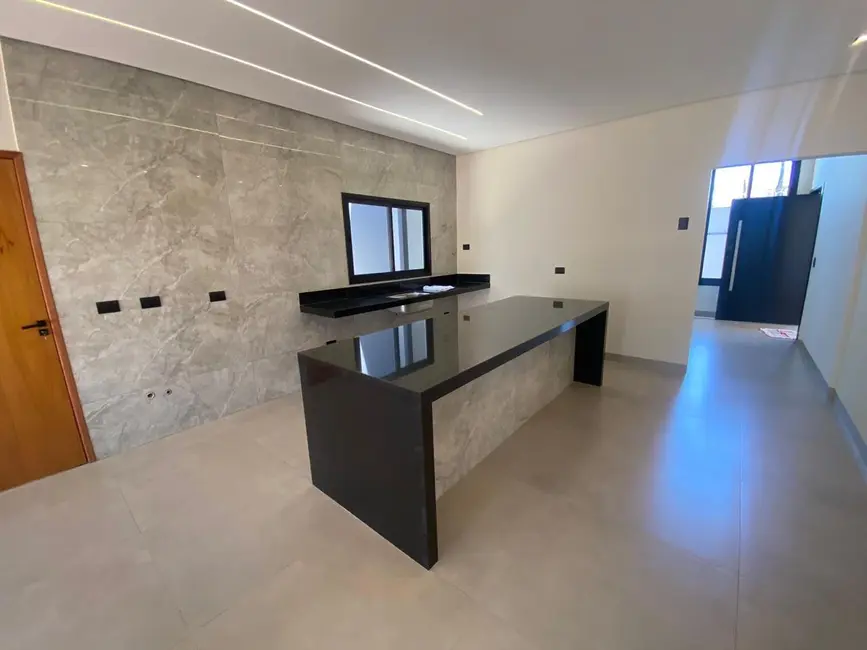 Foto 6 de Casa com 3 quartos à venda em Itumbiara - GO