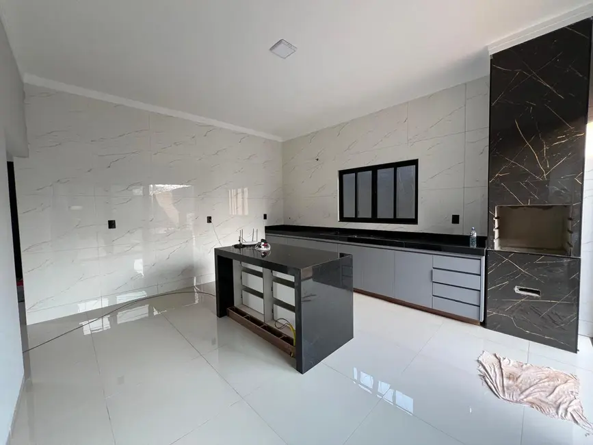 Foto 4 de Casa com 3 quartos à venda, 163m2 em Itumbiara - GO