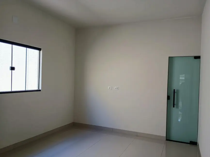 Foto 9 de Casa com 3 quartos à venda, 100m2 em Itumbiara - GO