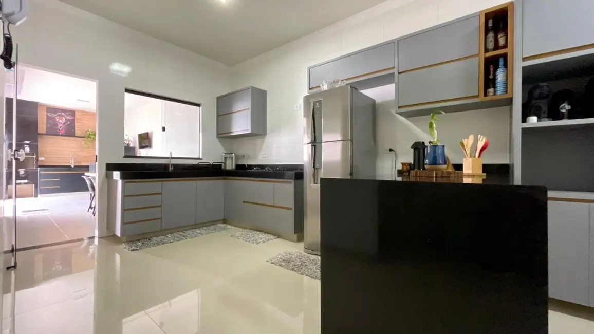 Casa com 3 quartos à venda, 129m2 em Itumbiara - GO - imagem 6 Foto 6 de Casa com 3 quartos à venda, 129m2 em Itumbiara - GO