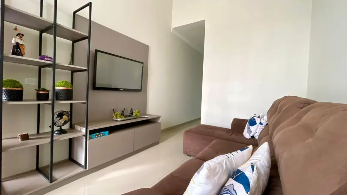 Casa com 3 quartos à venda, 129m2 em Itumbiara - GO - imagem 4 Foto 4 de Casa com 3 quartos à venda, 129m2 em Itumbiara - GO