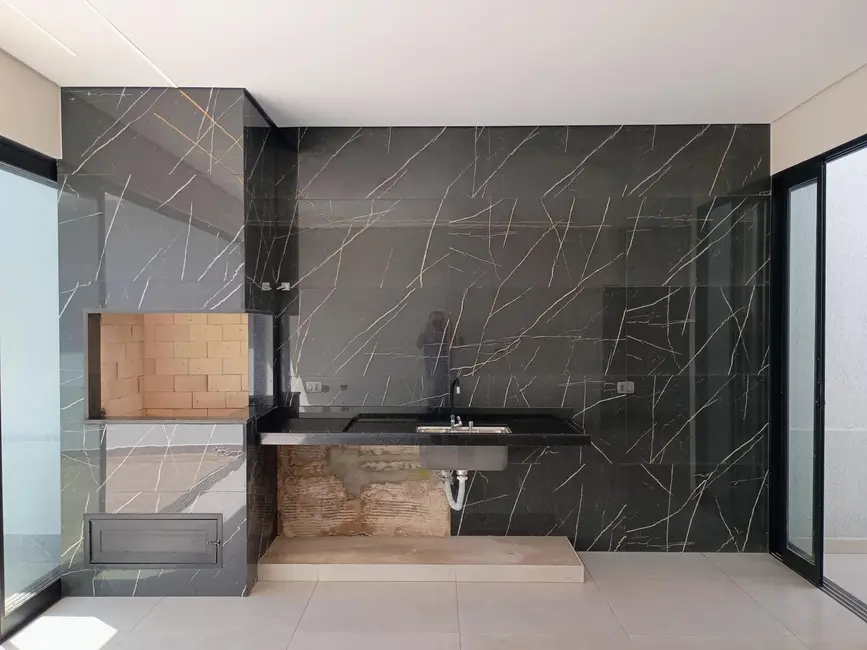 Foto 5 de Casa com 3 quartos à venda, 200m2 em Itumbiara - GO