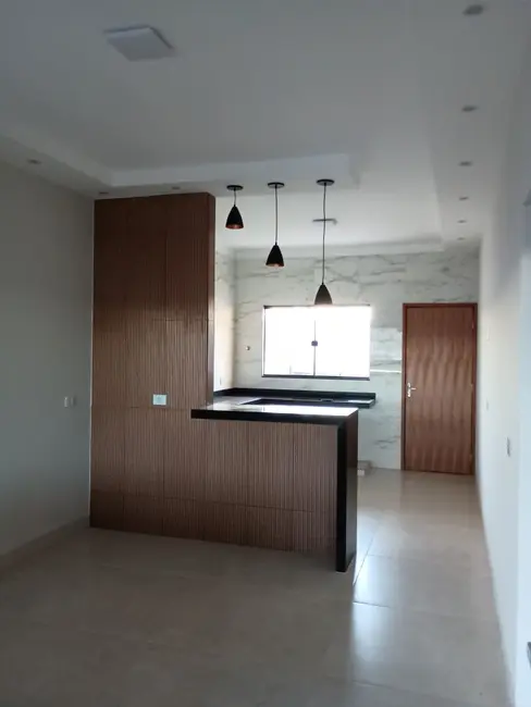 Casa com 3 quartos à venda em Itumbiara - GO - imagem 3 Foto 3 de Casa com 3 quartos à venda em Itumbiara - GO