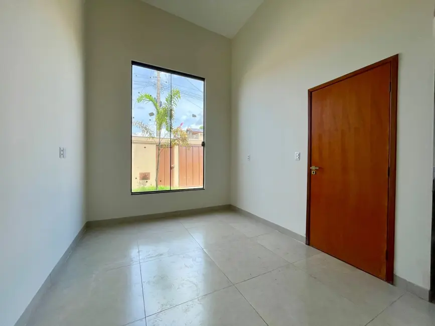 Foto 3 de Casa com 3 quartos à venda em Itumbiara - GO