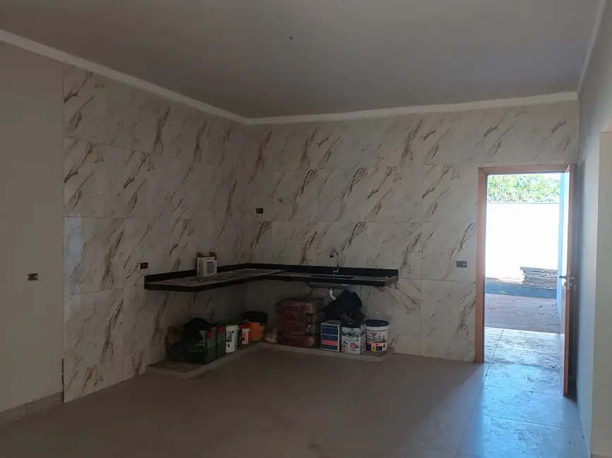Foto 6 de Casa com 3 quartos à venda, 150m2 em Itumbiara - GO