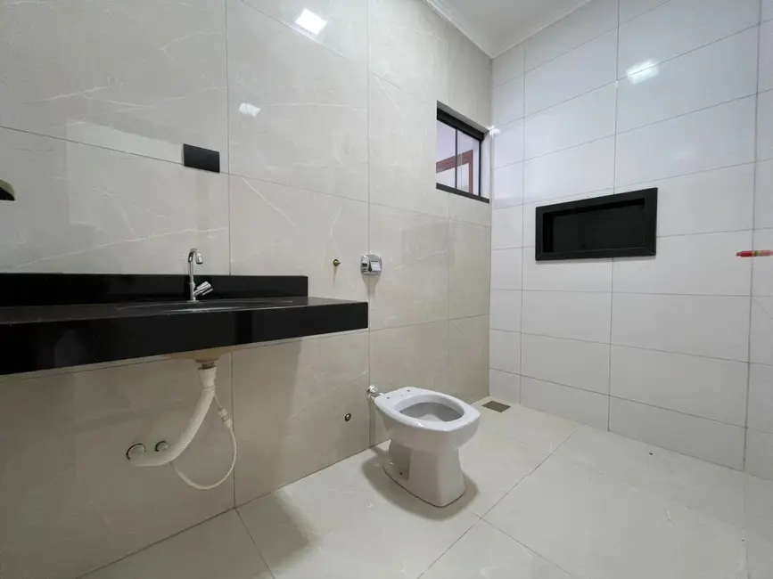 Foto 9 de Casa com 3 quartos à venda em Itumbiara - GO