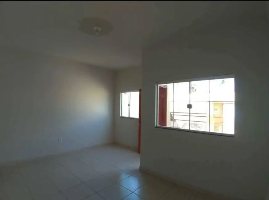 Foto 3 de Casa com 2 quartos à venda em Itumbiara - GO