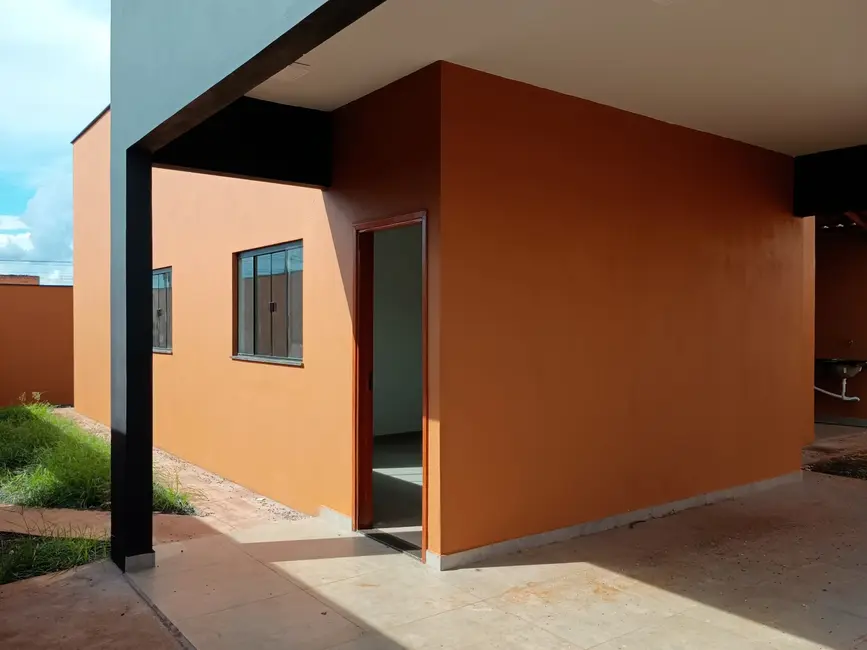 Foto 2 de Casa com 3 quartos à venda em Arapora - MG