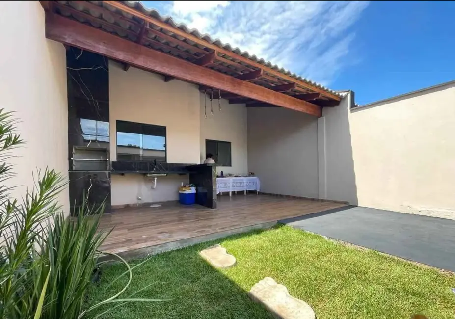 Foto 1 de Casa com 2 quartos à venda em Itumbiara - GO