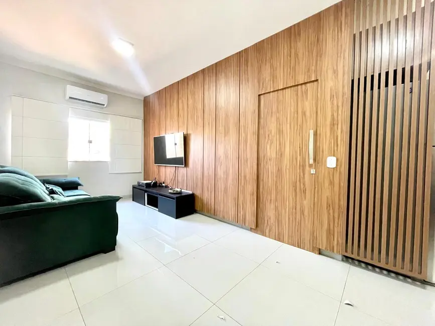 Foto 4 de Casa com 3 quartos à venda, 134m2 em Itumbiara - GO