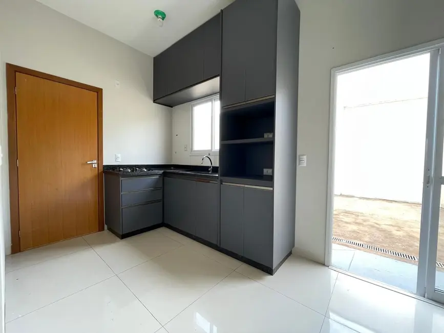 Foto 3 de Casa com 3 quartos à venda em Arapora - MG