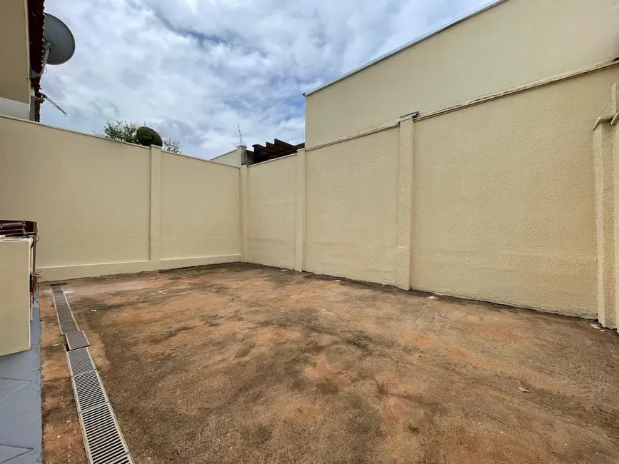 Foto 9 de Casa com 3 quartos à venda em Arapora - MG