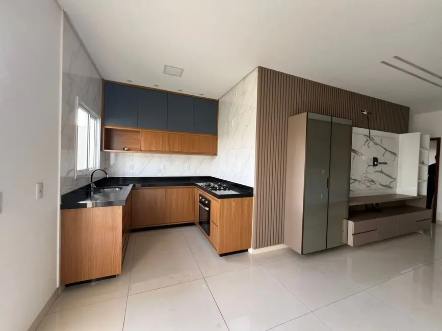Foto 2 de Casa com 3 quartos à venda em Arapora - MG
