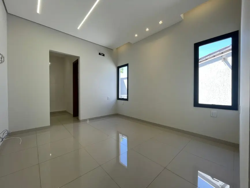 Casa com 3 quartos à venda, 175m2 em Itumbiara - GO - imagem 6 Foto 6 de Casa com 3 quartos à venda, 175m2 em Itumbiara - GO