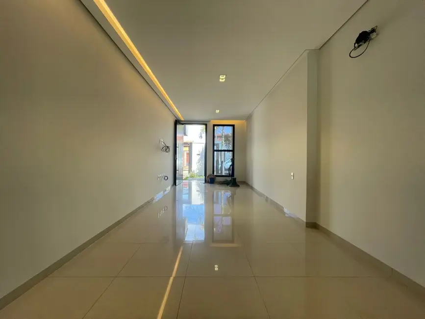 Casa com 3 quartos à venda, 175m2 em Itumbiara - GO - imagem 3 Foto 3 de Casa com 3 quartos à venda, 175m2 em Itumbiara - GO