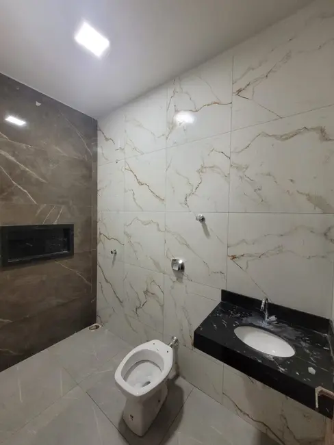 Casa com 3 quartos à venda em Itumbiara - GO - imagem 9 Foto 9 de Casa com 3 quartos à venda em Itumbiara - GO