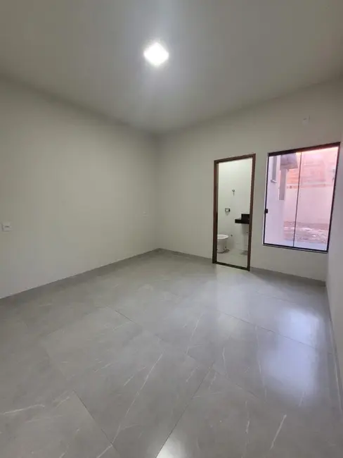 Casa com 3 quartos à venda em Itumbiara - GO - imagem 6 Foto 6 de Casa com 3 quartos à venda em Itumbiara - GO