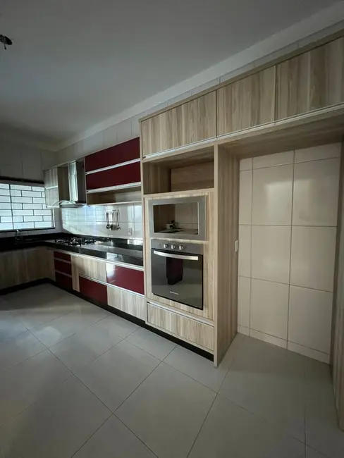 Foto 5 de Casa com 3 quartos à venda, 220m2 em Caldas Novas - GO