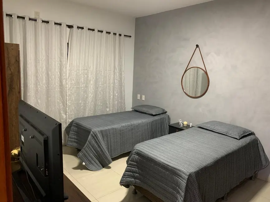 Casa com 3 quartos à venda, 180m2 em Arapora - MG - imagem 4 Foto 4 de Casa com 3 quartos à venda, 180m2 em Arapora - MG