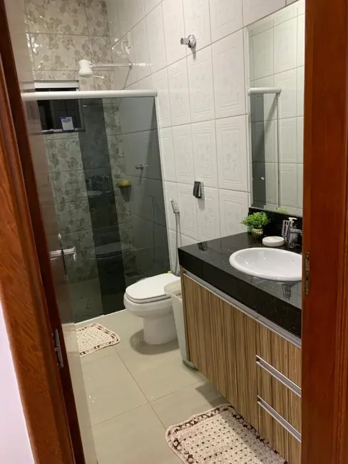 Casa com 3 quartos à venda, 180m2 em Arapora - MG - imagem 6 Foto 6 de Casa com 3 quartos à venda, 180m2 em Arapora - MG