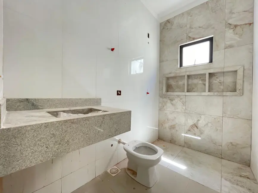 Foto 7 de Casa com 3 quartos à venda, 172m2 em Itumbiara - GO