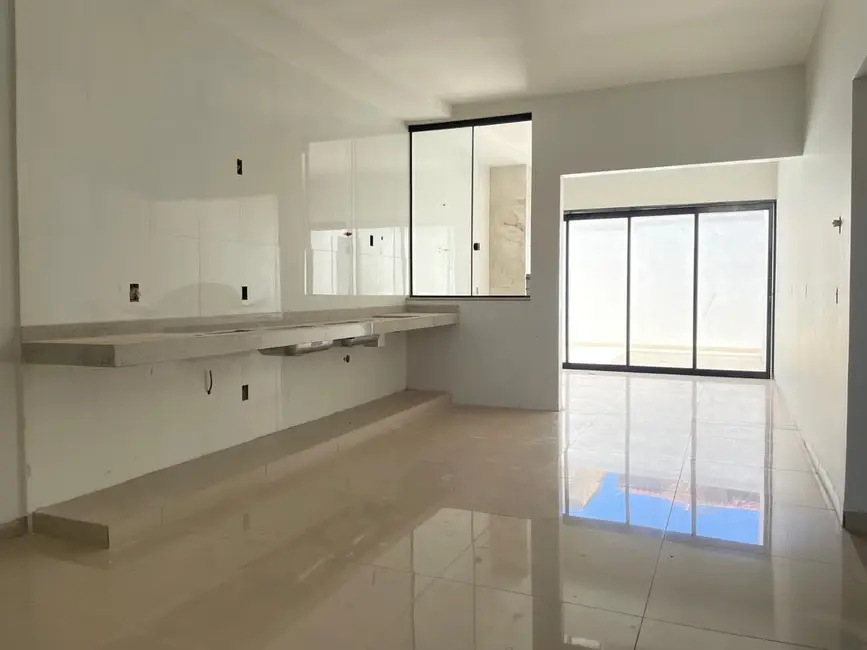 Foto 9 de Casa com 3 quartos à venda, 172m2 em Itumbiara - GO