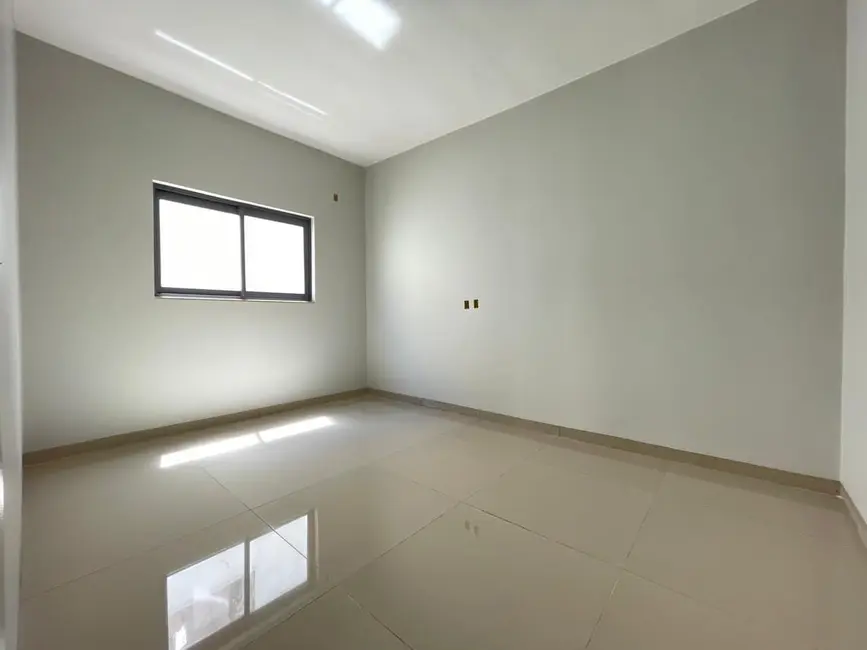 Foto 6 de Casa com 3 quartos à venda, 172m2 em Itumbiara - GO