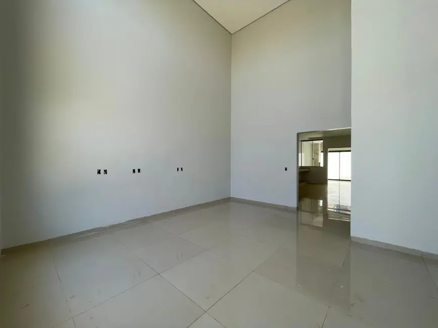 Foto 3 de Casa com 3 quartos à venda, 172m2 em Itumbiara - GO