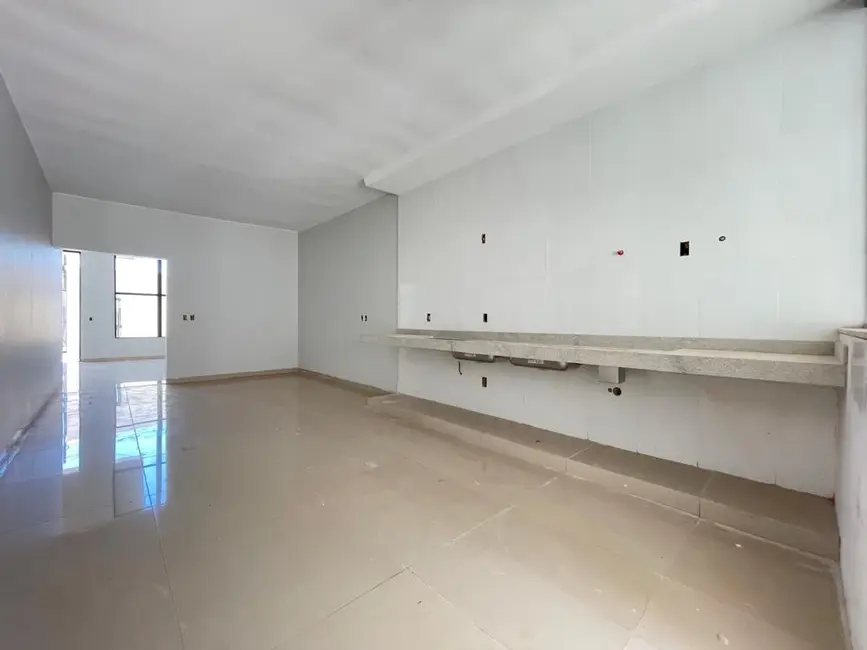 Foto 4 de Casa com 3 quartos à venda, 172m2 em Itumbiara - GO