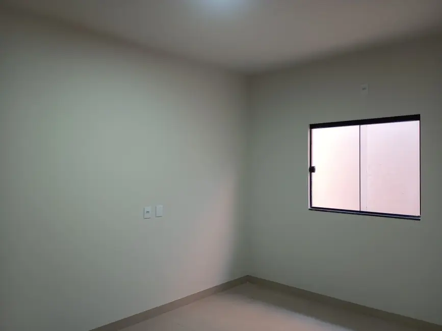 Foto 4 de Casa com 2 quartos à venda, 90m2 em Itumbiara - GO
