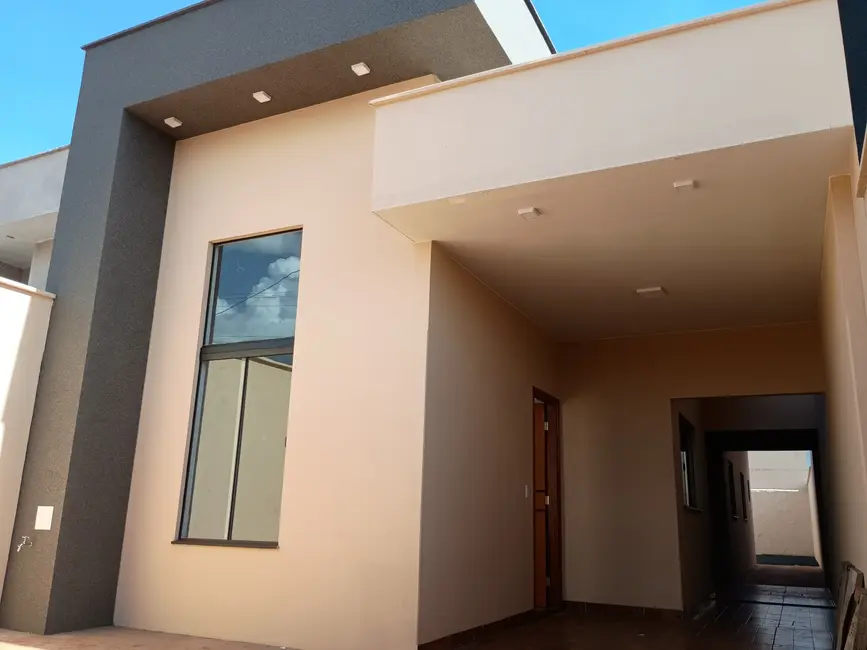 Foto 1 de Casa com 2 quartos à venda, 90m2 em Itumbiara - GO