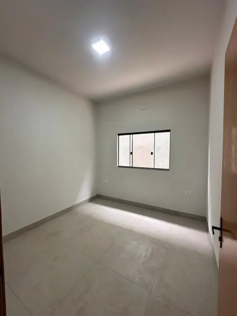 Foto 5 de Casa com 3 quartos à venda, 90m2 em Itumbiara - GO