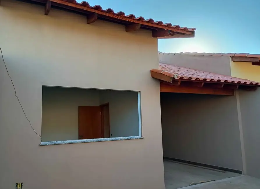 Foto 2 de Casa com 2 quartos à venda, 90m2 em Itumbiara - GO