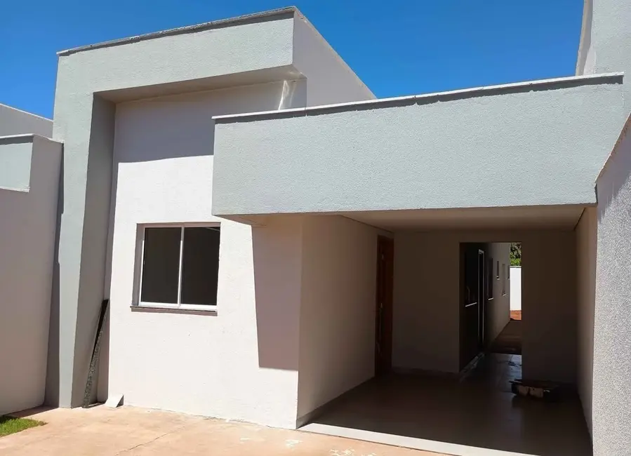Foto 1 de Casa com 2 quartos à venda, 90m2 em Itumbiara - GO