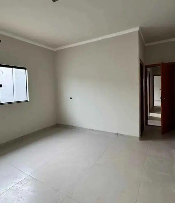 Foto 4 de Casa com 3 quartos à venda em Itumbiara - GO