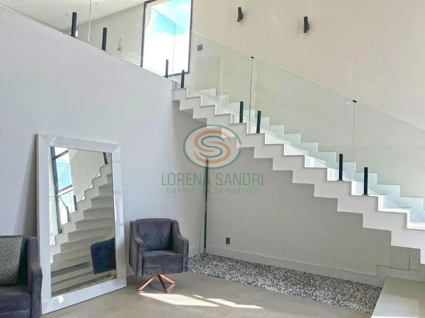 Casa de Condomínio com 5 quartos à venda e para alugar, 550m2 em Interlagos, Vila Velha - ES - imagem 3 Foto 3 de Casa de Condomínio com 5 quartos à venda e para alugar, 550m2 em Interlagos, Vila Velha - ES