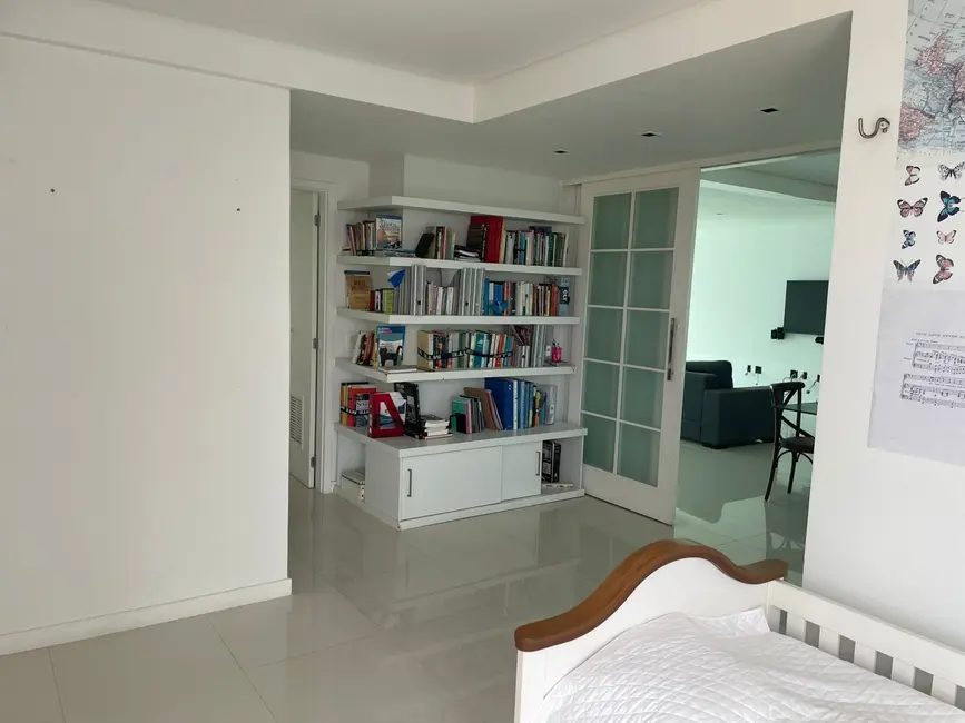 Foto 7 de Apartamento com 3 quartos para alugar, 194m2 em Sao Luis - MA