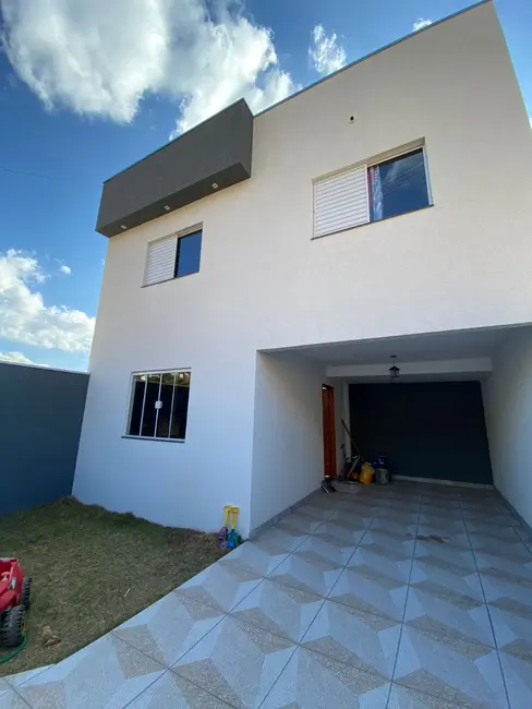 Foto 1 de Casa com 3 quartos à venda, 130m2 em Jardim Bandeirantes, Pocos De Caldas - MG