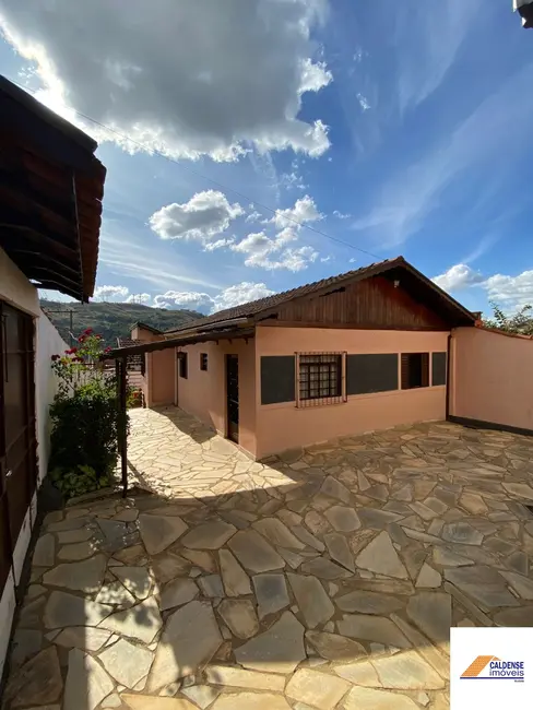 Foto 1 de Casa com 3 quartos à venda, 219m2 em Jardim Esperança, Pocos De Caldas - MG