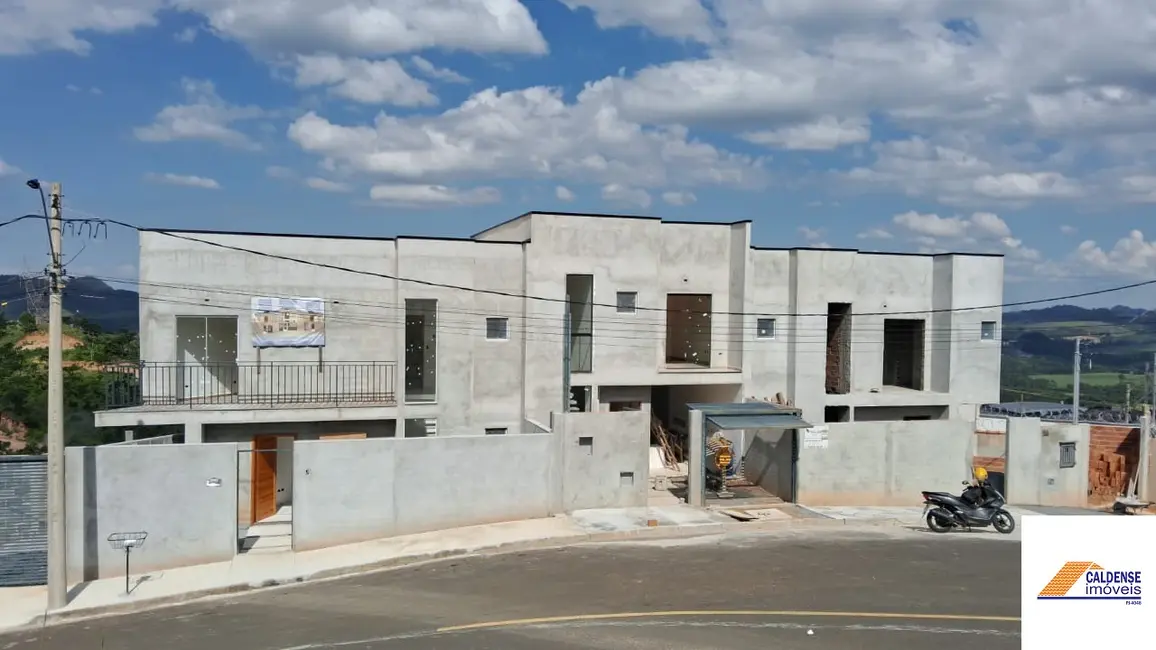 Foto 1 de Casa com 2 quartos à venda, 118m2 em Jardim Bandeirantes, Pocos De Caldas - MG
