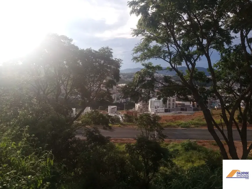 Foto 5 de Terreno / Lote à venda, 300m2 em Jardim Bandeirantes, Pocos De Caldas - MG