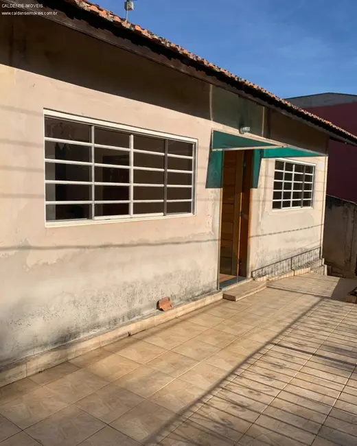 Foto 2 de Casa com 3 quartos à venda, 90m2 em Jardim Ipê, Pocos De Caldas - MG