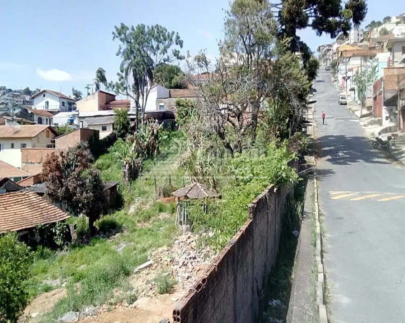 Terreno / Lote à venda, 1800m2 em Chácara Alvorada, Pocos De Caldas - MG - imagem 4 Foto 4 de Terreno / Lote à venda, 1800m2 em Chácara Alvorada, Pocos De Caldas - MG