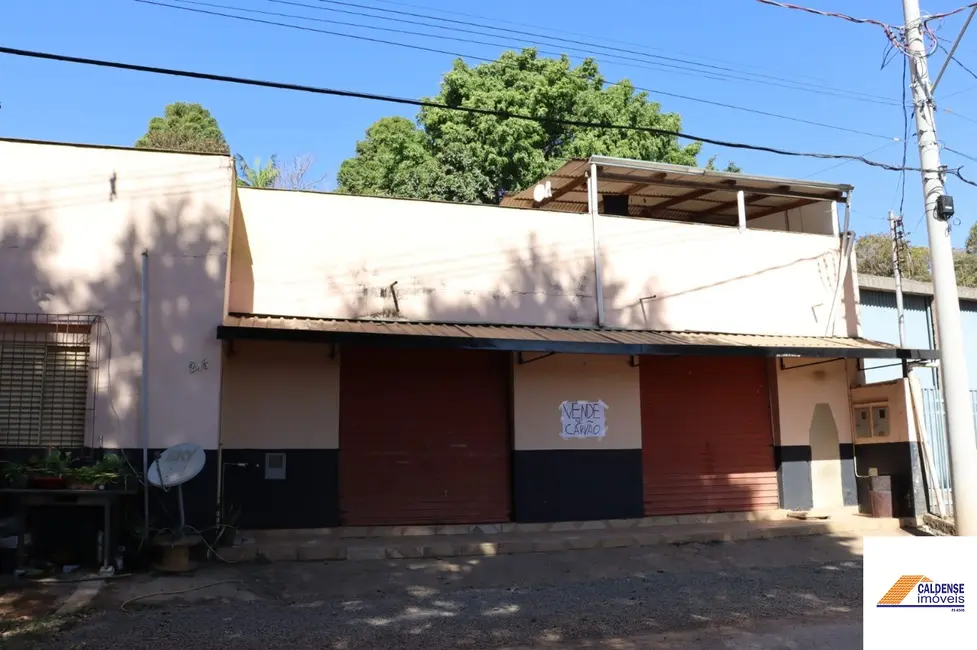 Foto 2 de Chácara com 3 quartos à venda, 278m2 em Morada dos Pássaros, Pocos De Caldas - MG