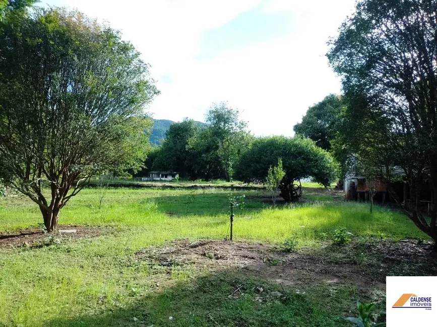 Sítio / Rancho com 2 quartos à venda em Área Rural de Poços de Caldas, Pocos De Caldas - MG - imagem 4 Foto 4 de Sítio / Rancho com 2 quartos à venda em Área Rural de Poços de Caldas, Pocos De Caldas - MG