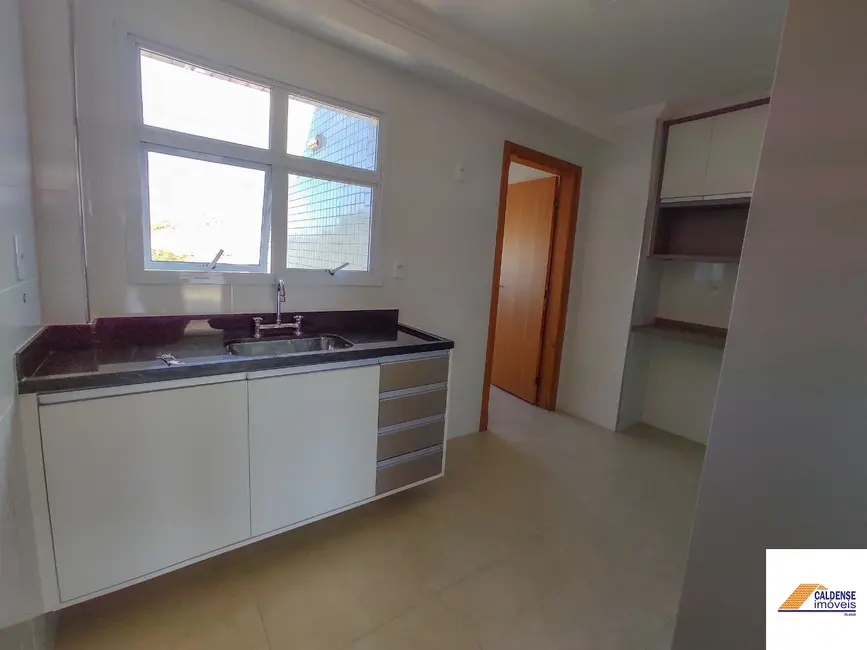 Foto 2 de Apartamento com 3 quartos à venda, 100m2 em Jardim Quisisana, Pocos De Caldas - MG