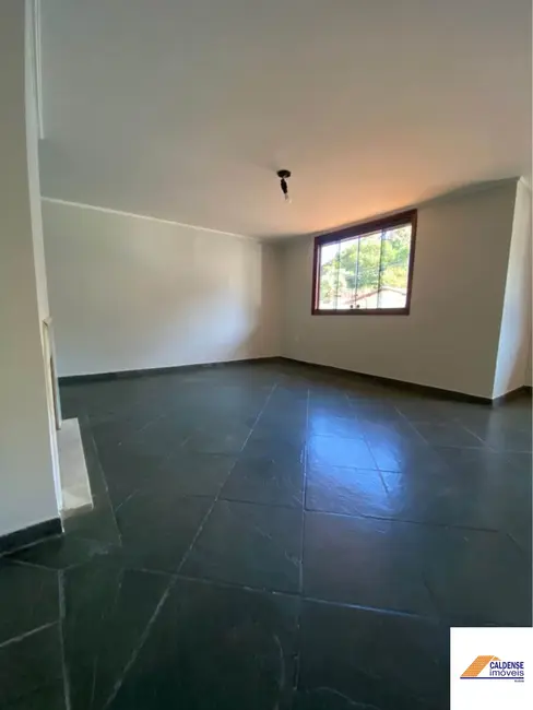 Foto 9 de Casa com 4 quartos à venda, 227m2 em Jardim Ipê, Pocos De Caldas - MG
