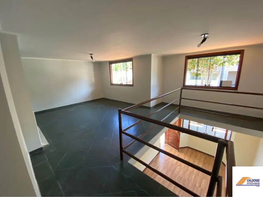 Foto 8 de Casa com 4 quartos à venda, 227m2 em Jardim Ipê, Pocos De Caldas - MG