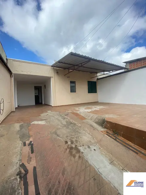 Foto 1 de Casa com 3 quartos à venda, 203m2 em Conjunto Habitacional Pedro Afonso Junqueira, Pocos De Caldas - MG