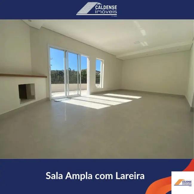 Casa com 3 quartos à venda, 141m2 em Jardim Quisisana, Pocos De Caldas - MG - imagem 4 Foto 4 de Casa com 3 quartos à venda, 141m2 em Jardim Quisisana, Pocos De Caldas - MG